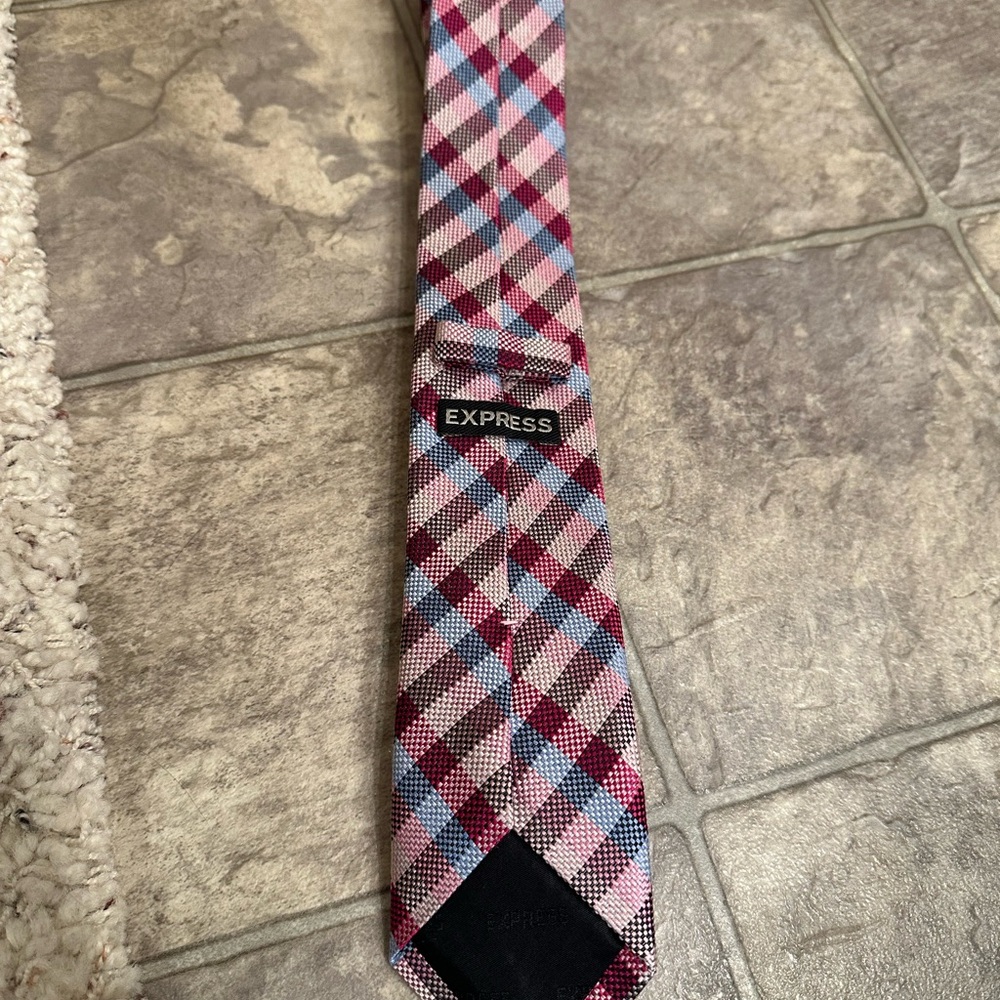 Express ties - Picture 6 of 7